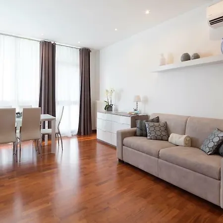 Modern Sunny In Residental Area Appartement *